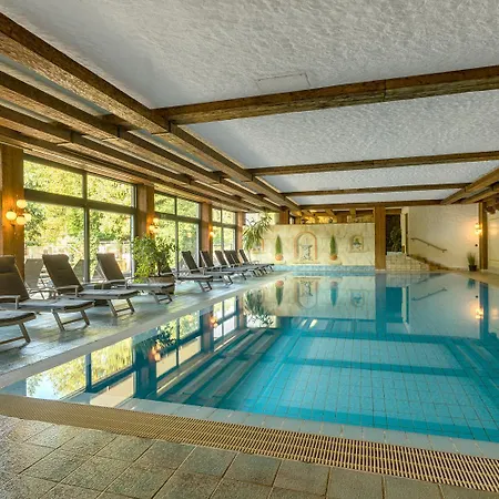 Ringhotel Moench's Waldhotel ホテル 4*