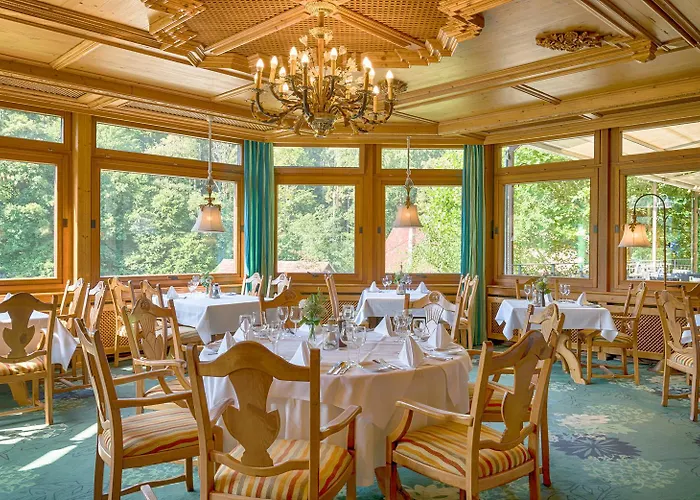 Ringhotel Moench's Waldhotel Hotel