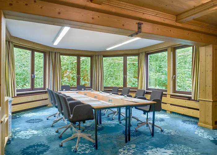 Hotel Ringhotel Moench's Waldhotel 4*